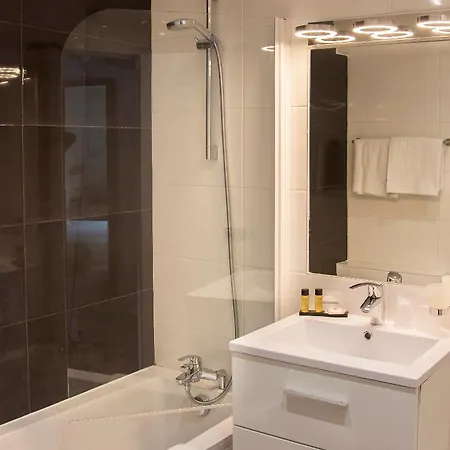 55 Montparnasse 3* Paris