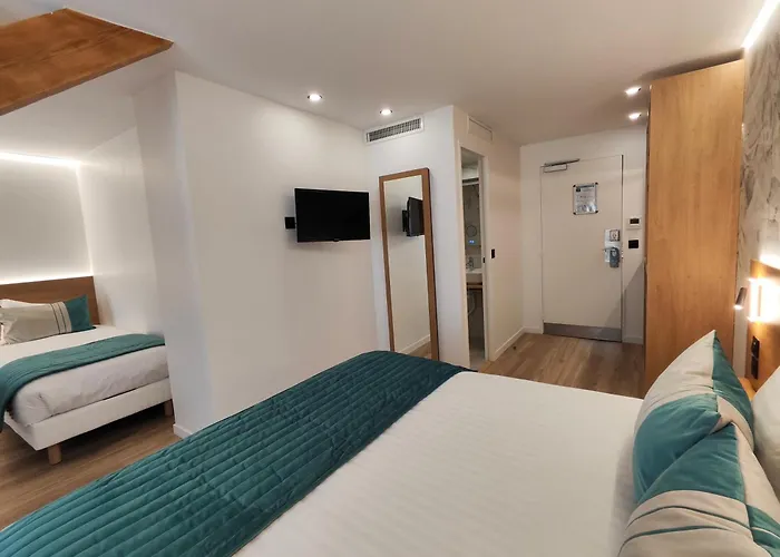 55 Montparnasse Hotel